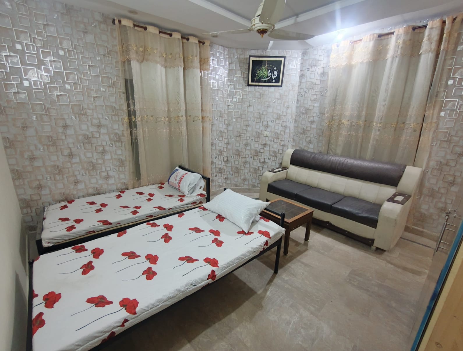 4-Seater room - KINGS Hostel 02